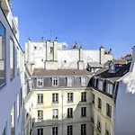 Palais Royal - Louvre City Apartment